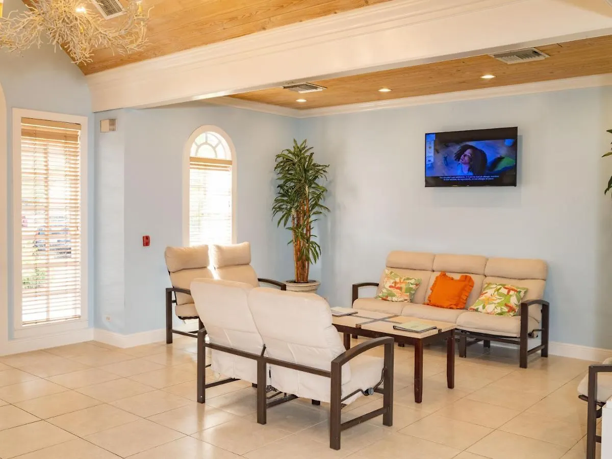 Deluxe Ocean View Villas - Just Steps From White Sand Beaches Creek Village Bahamas